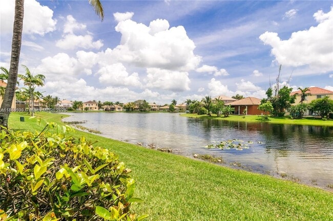 3810 San Simeon Cir in Weston, FL - Building Photo - Building Photo