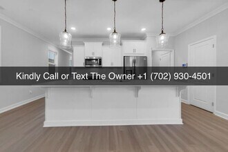 3636 Silvery Wy in Powder Springs, GA - Building Photo - Building Photo