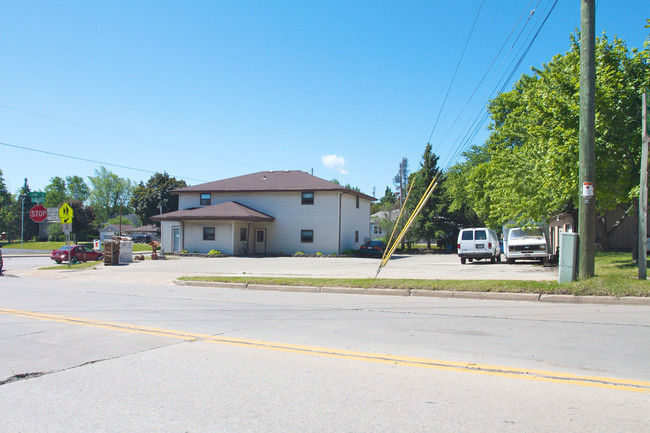 1023 Lawe St in Kaukauna, WI - Foto de edificio - Building Photo