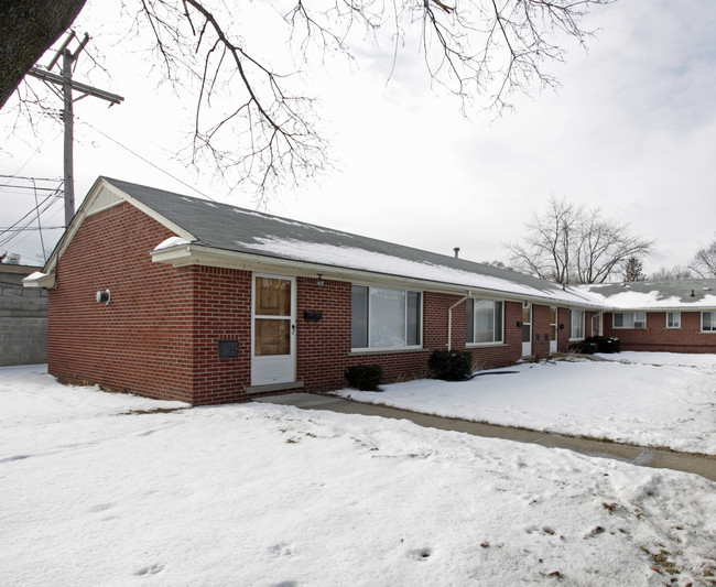 Royal Oak Crossings at Main in Royal Oak, MI - Foto de edificio - Building Photo