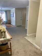 7 Wake Robin Rd in Lincoln, RI - Building Photo - Building Photo