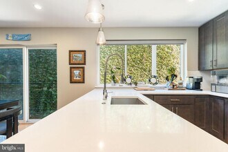 1647 E Eyre St in Philadelphia, PA - Building Photo - Building Photo