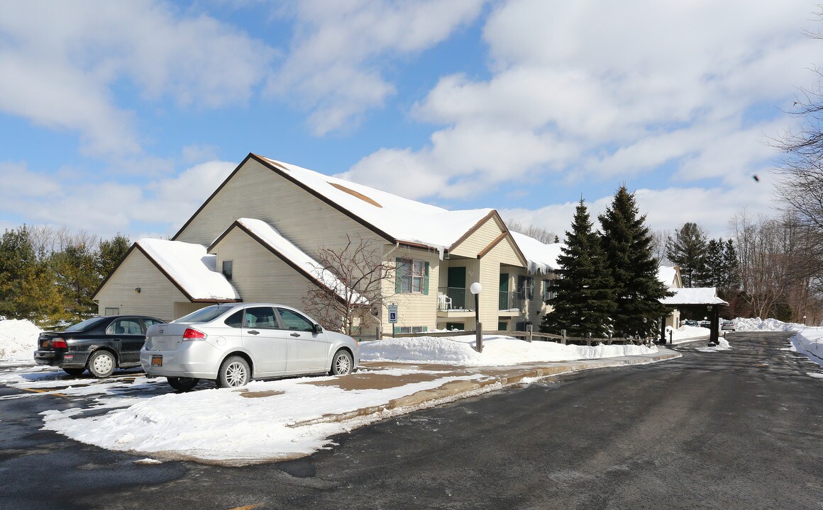 Applewood Manor Apartments in Camillus, NY - Foto de edificio