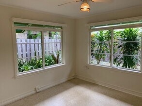 17 S Kalaheo Ave in Kailua, HI - Building Photo - Building Photo