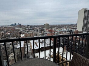 1540 N La Salle Dr in Chicago, IL - Building Photo - Building Photo