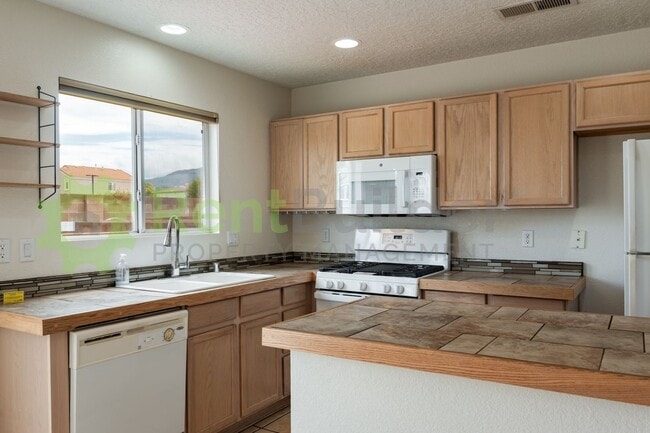 property at 10815 Habanero Way SE