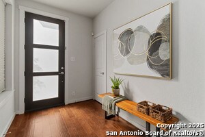 2104 N St Mary's St in San Antonio, TX - Building Photo - Building Photo