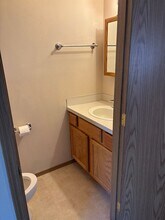 1372 NE Whisper Ridge Dr in Bend, OR - Building Photo - Building Photo