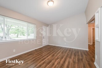 1340 Layven Ave in Florissant, MO - Foto de edificio - Building Photo