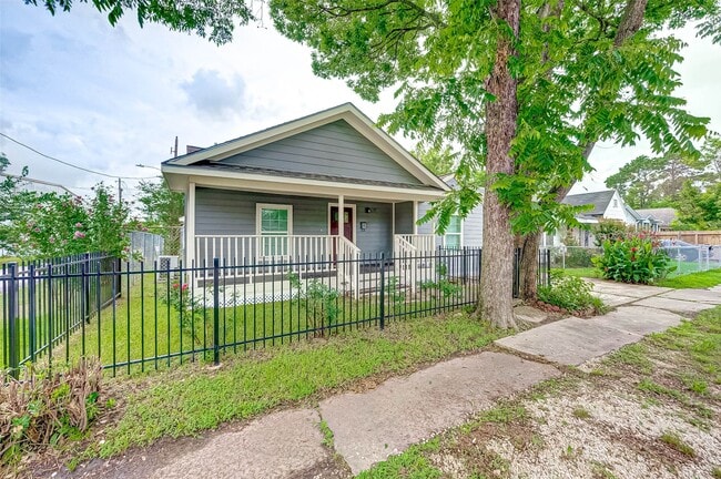 property at 1510 Walton St