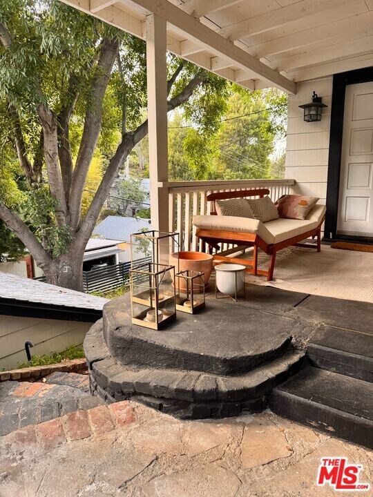 2226 Stanley Hills Dr in Los Angeles, CA - Building Photo