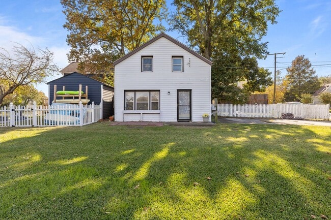 property at 1628 Bradford Terrace