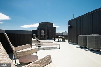 1534 Ridge Ave, Unit 202 in Philadelphia, PA - Building Photo - Building Photo