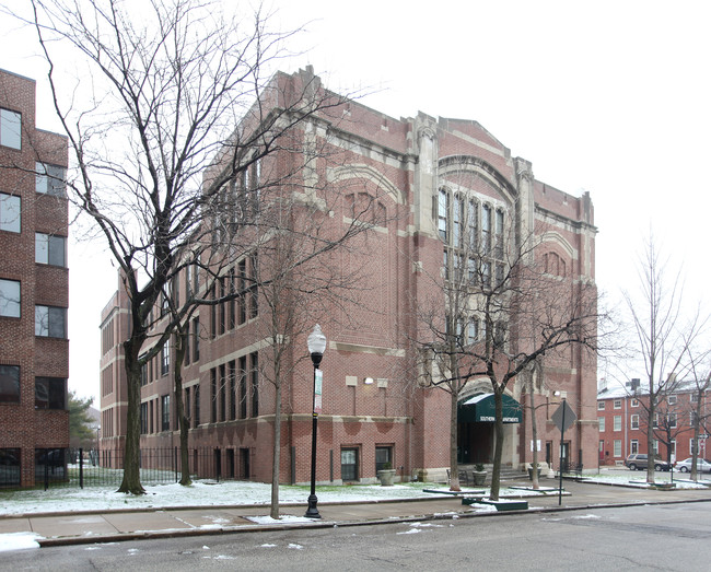 Southern High Apartments in Baltimore, MD - Foto de edificio - Building Photo