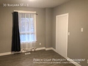 30 Niagara St in Hamilton, ON - Building Photo - Building Photo