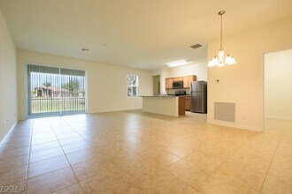 3005 NW 41st Pl in Cape Coral, FL - Building Photo - Building Photo