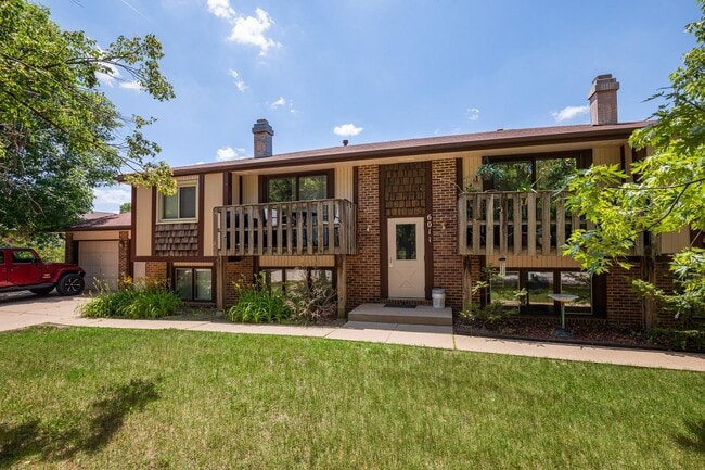 property at 6011 Queens Dr