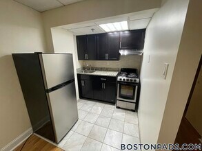 62 Boylston St, Unit L12 in Boston, MA - Building Photo - Building Photo