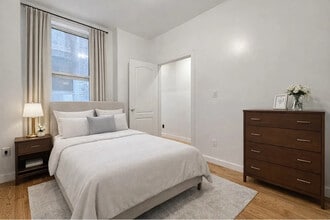 225 Eldert St in Brooklyn, NY - Building Photo - Building Photo