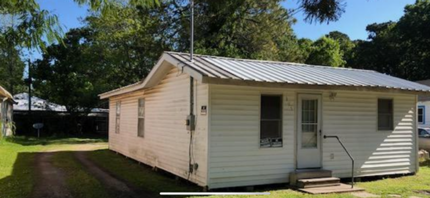 305 E Pine St in Lafayette, LA - Building Photo