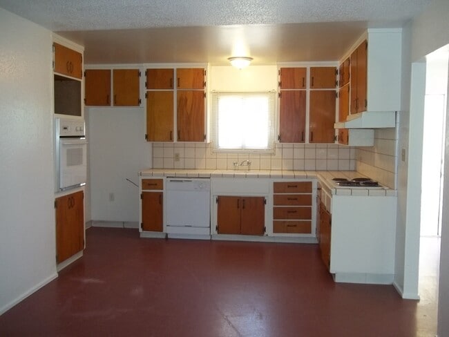 3935 E Donner Ave in Fresno, CA - Building Photo - Building Photo