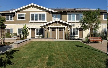 Greenleaf Apartments in Anaheim, CA - Building Photo - Primary Photo