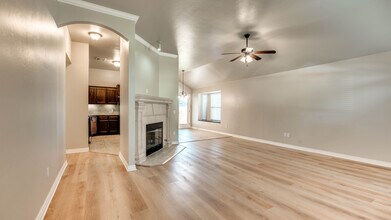 3005 NW 182nd Terrace in Edmond, OK - Building Photo - Building Photo