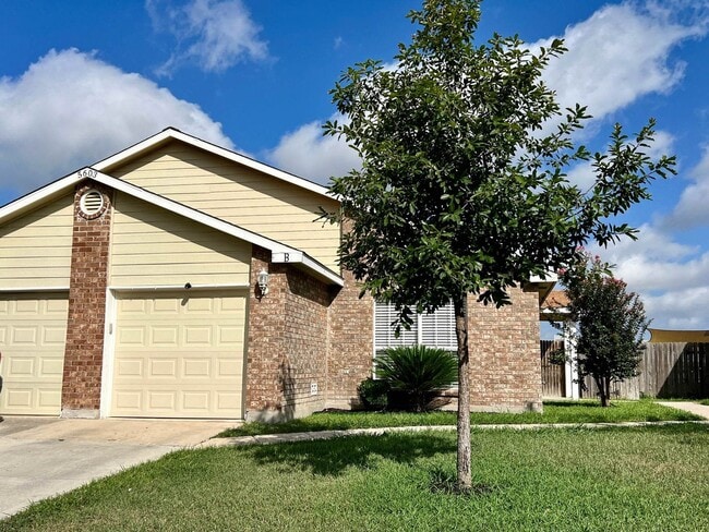 property at 5603 Lakebend W Dr