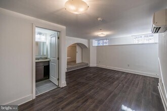 1311 Spruce St in Philadelphia, PA - Building Photo - Building Photo