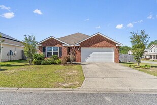 3023 Raven Ln in Crestview, FL - Building Photo