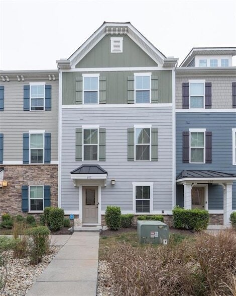 605 Brickell Chase in Chesapeake, VA - Building Photo - Building Photo