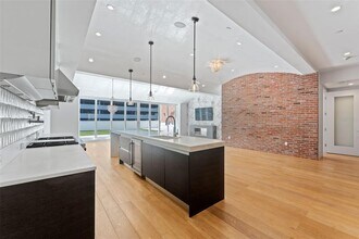 465 Central Ave S in St. Petersburg, FL - Building Photo - Building Photo