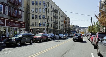 4600 Park Ave in Weehawken, NJ - Foto de edificio - Building Photo