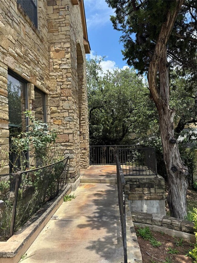 10913 Sans Souci Pl in Austin, TX - Building Photo - Building Photo