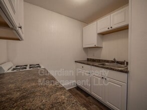 108 N Buchanan St in Maryville, MO - Building Photo - Building Photo