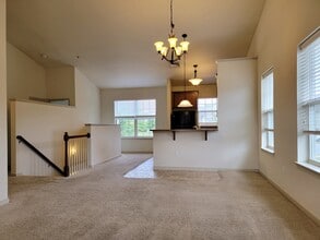 1942 Shady Oak Dr in Mount Joy, PA - Building Photo - Building Photo