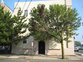 3905 Ventnor Ave Apartments