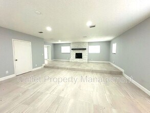 2432 NE 28th St in Ocala, FL - Building Photo - Building Photo