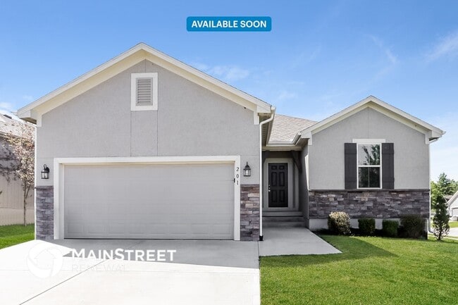 201 NE Kim Ct