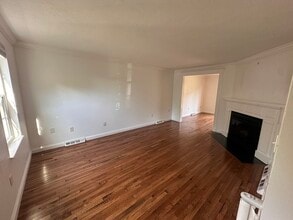 153 Shaw Farm Rd in Canton, MA - Building Photo - Building Photo