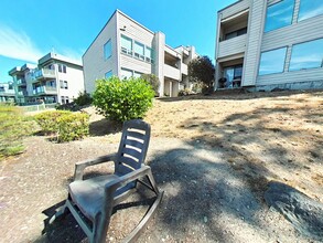 Sunset Shores Apartments in Bremerton, WA - Foto de edificio - Building Photo