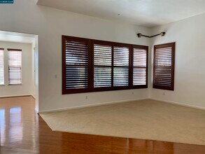 331 Ring Neck St in American Canyon, CA - Building Photo - Building Photo