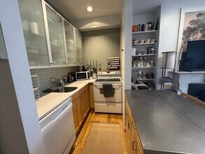 546 Columbus Ave, Unit 7 in Boston, MA - Foto de edificio - Building Photo