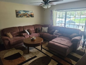 7111 N Whittier St in Tampa, FL - Foto de edificio - Building Photo