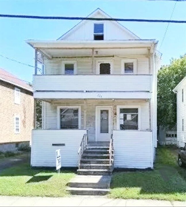 224 Lester Ave in Johnson City, NY - Building Photo