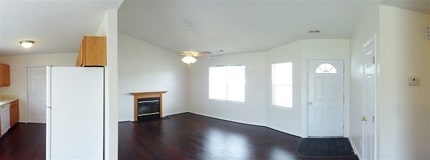 126 Daphne Dr in Hubert, NC - Building Photo - Building Photo