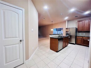 2400 Independence Dr in Austin, TX - Building Photo - Building Photo