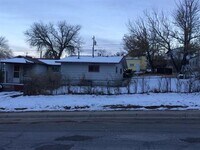 314 E Spruce St photo'