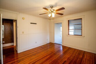 1107 E Walnut St in Columbia, MO - Building Photo - Building Photo