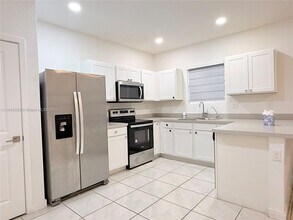 1743 SE 9th Terrace in Florida City, FL - Building Photo - Building Photo